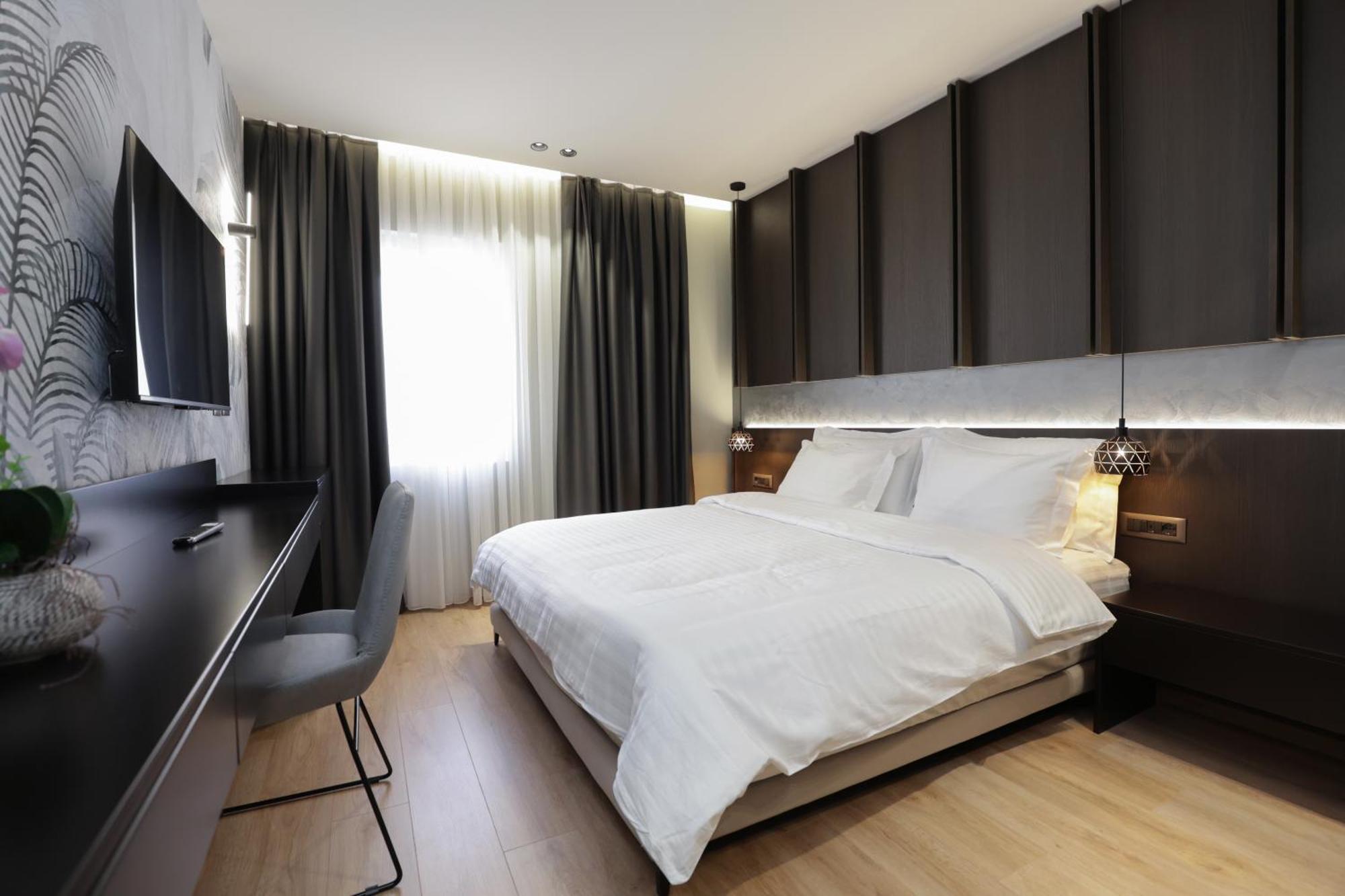 Gremmy Boutique Hotel ติรานา ภายนอก รูปภาพ