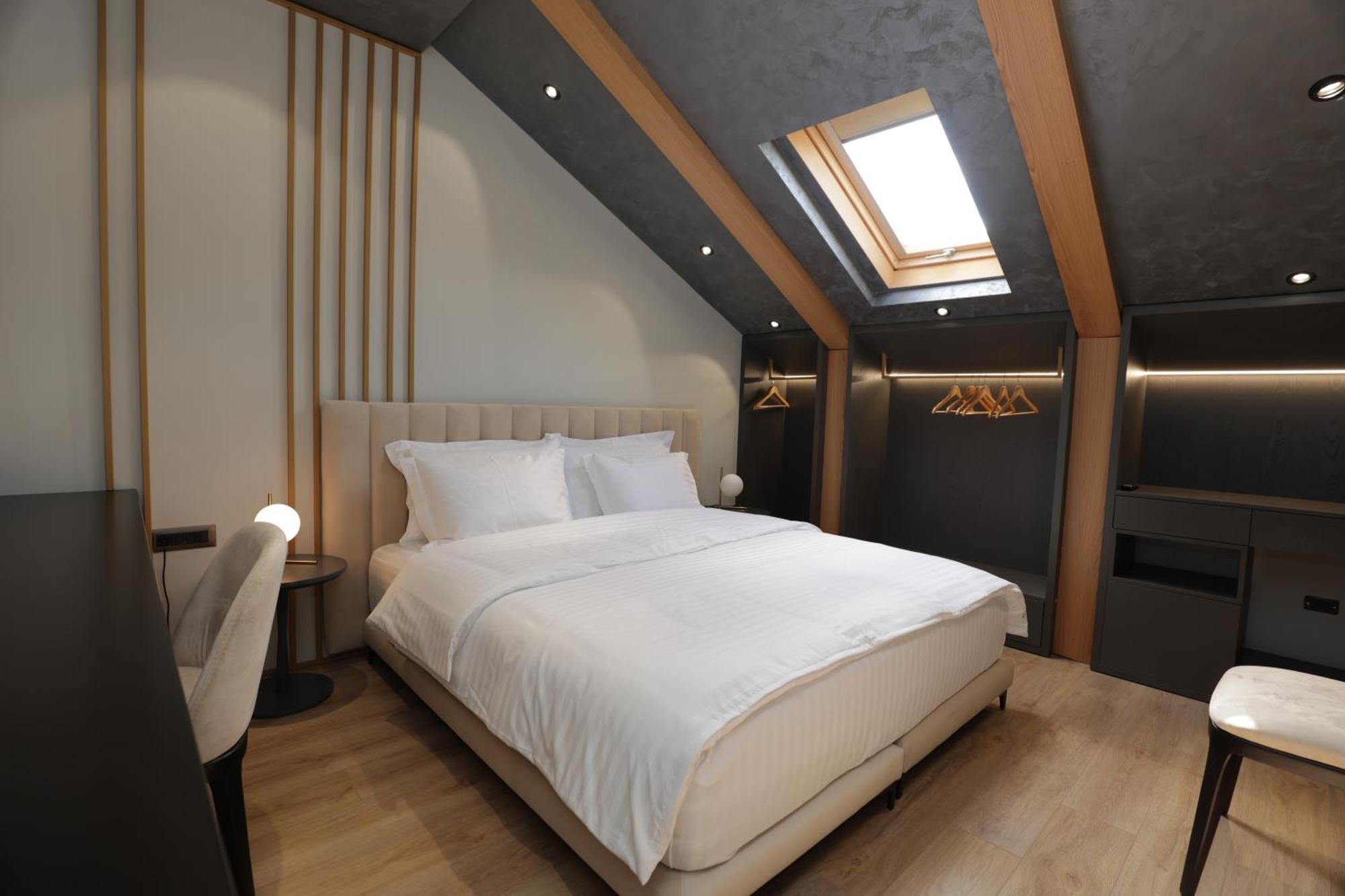 Gremmy Boutique Hotel ติรานา ภายนอก รูปภาพ